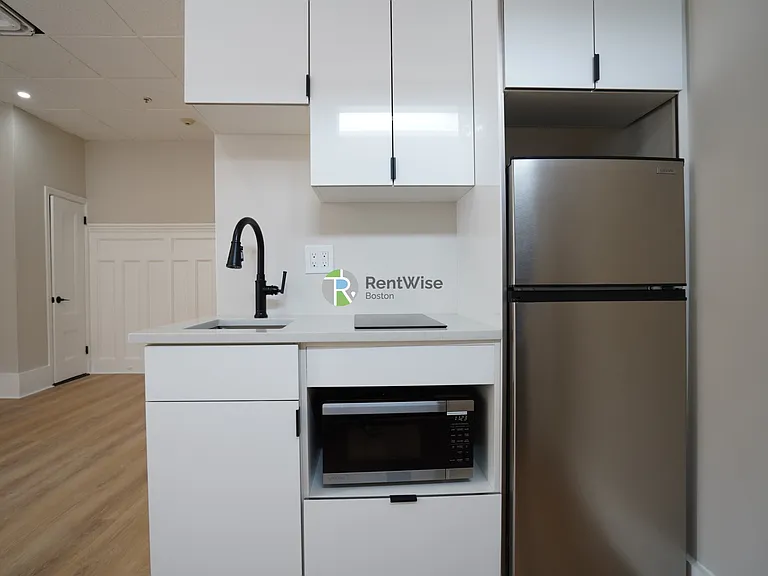 142 Dorchester St #6 — Photo 5