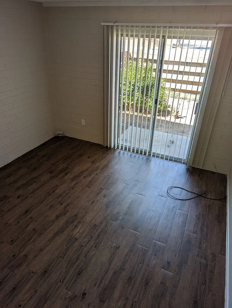 Villa Del Rey Apartment Homes — Photo 2