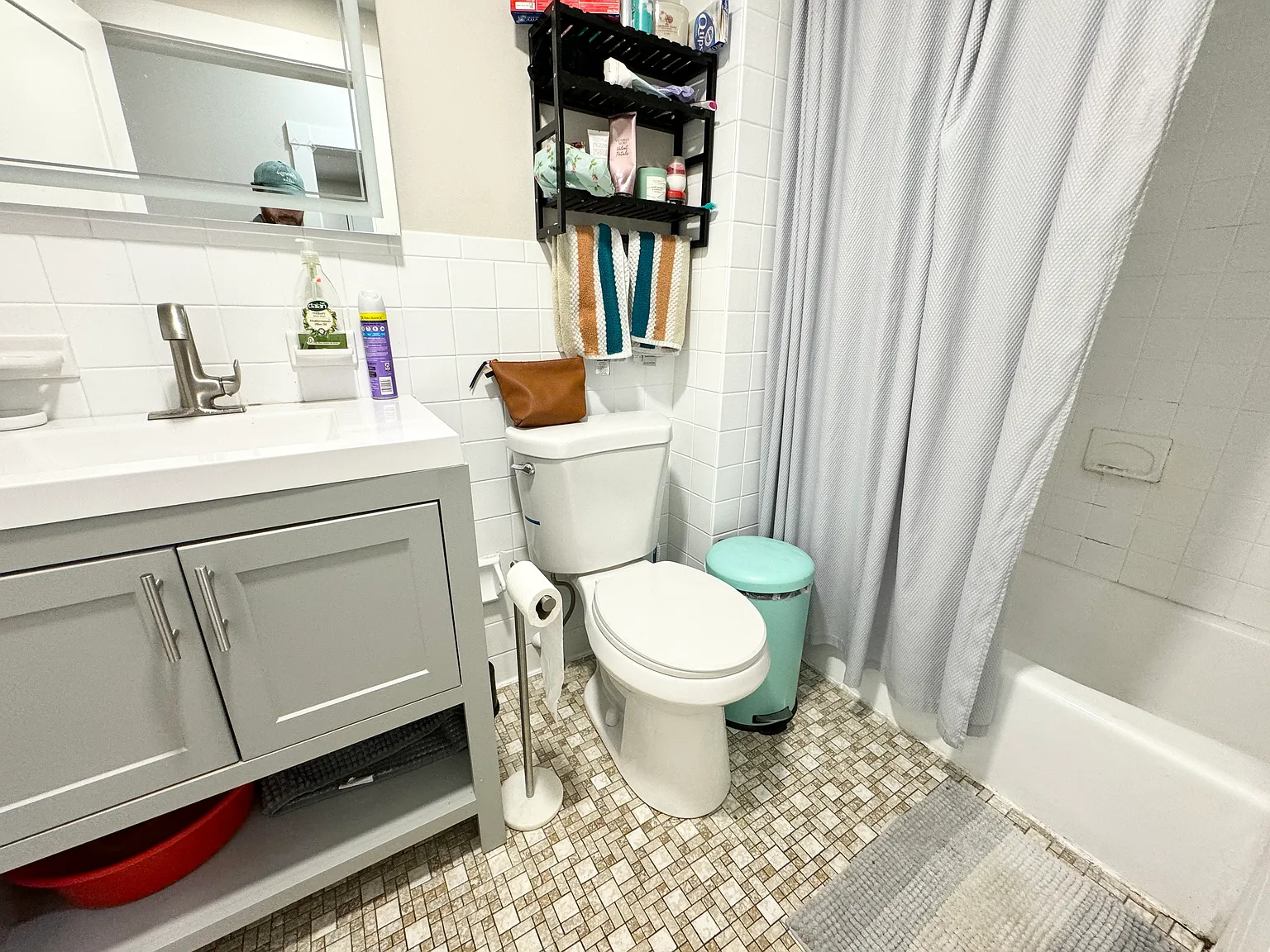 3 bed, $3,000 — Photo 2