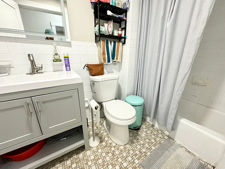 164 Gove St #3 — Photo 7