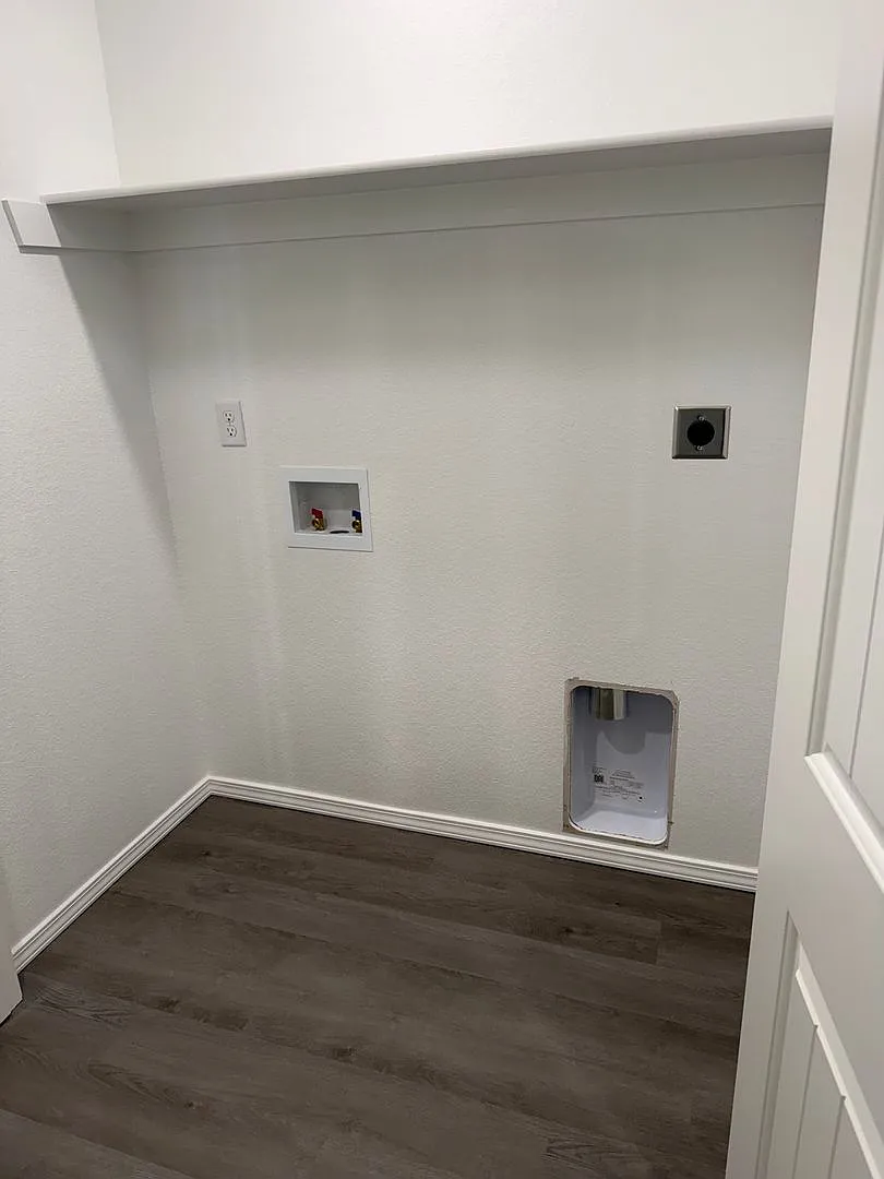 1801 Wirsing Avenue - Duplex — Photo 3