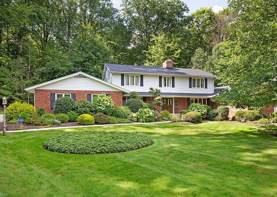 1st image of 135 Aspenwood Dr