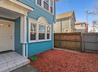 1637 8th St, Oakland, CA 94607