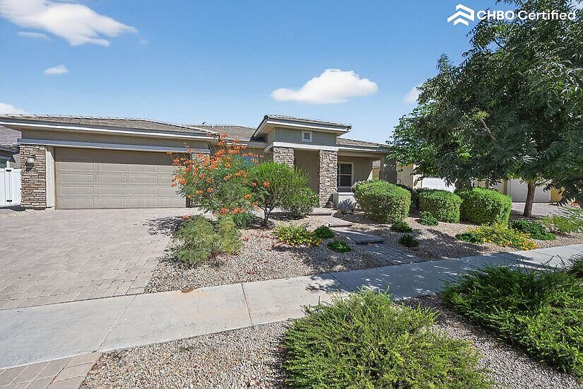 Furnished home in Phoenix, AZ