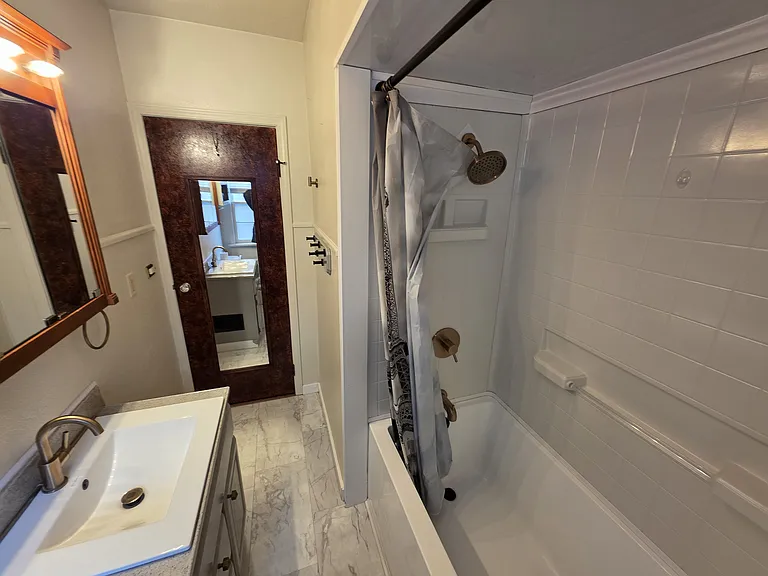 807 W Meadows Pl — Photo 6