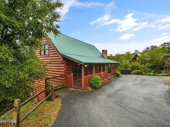 3rd image of 3303 Kestrel Way