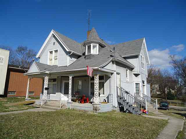 2nd image of 533 E Center St