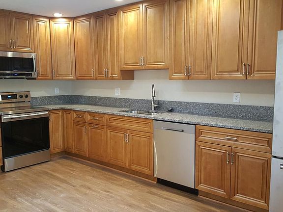 New kitchen and appliances

