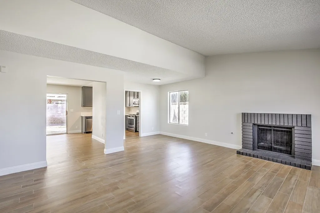 Building Photo - 4403 Honeycomb Dr