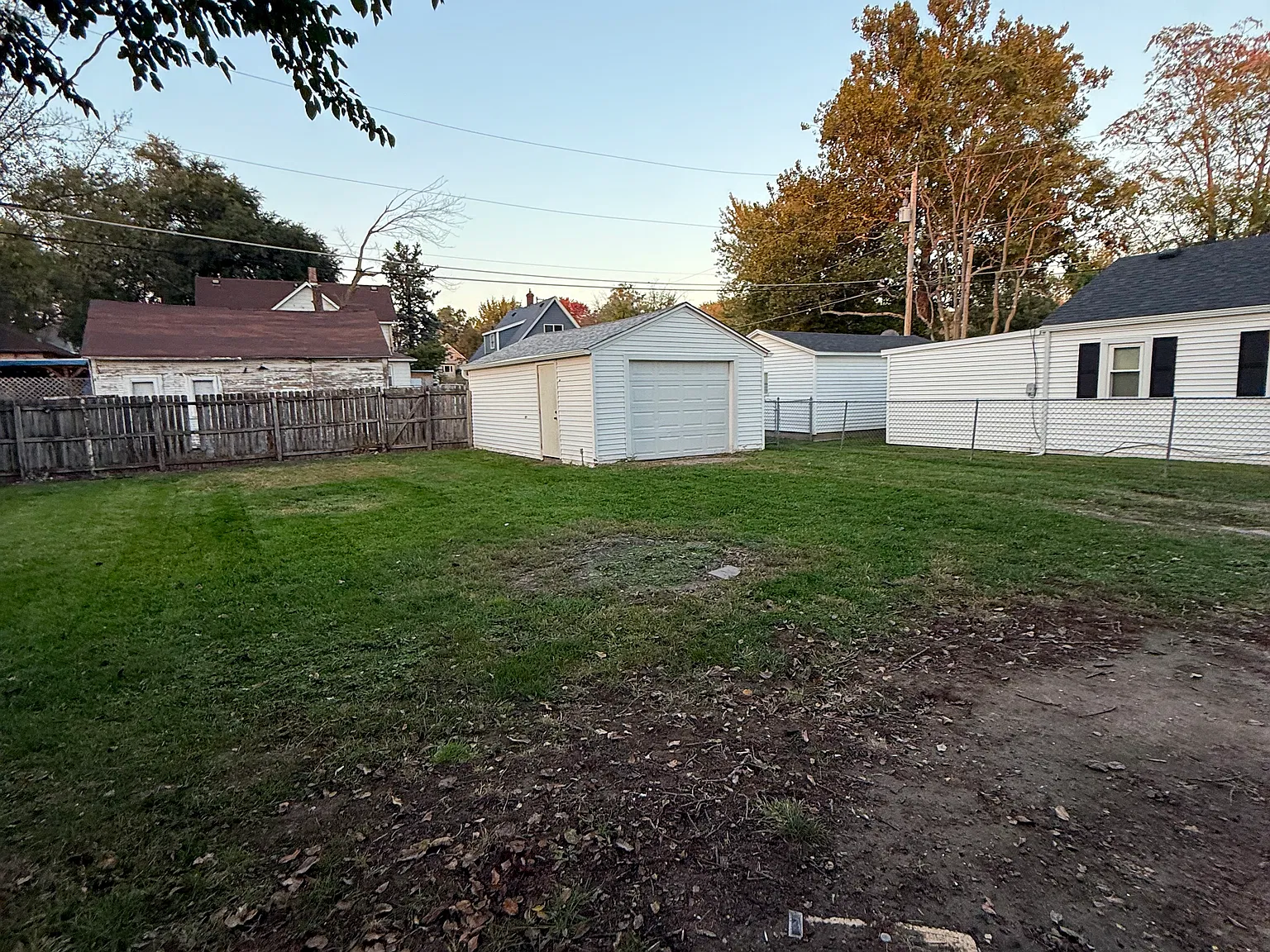 3 bed, 1122 sqft, $1,200 — Photo 3