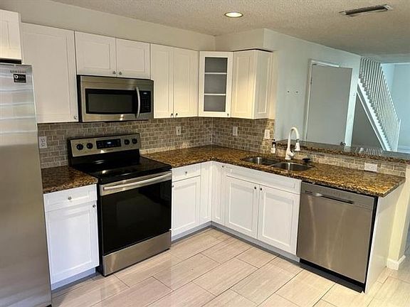 3rd image of 1597 Barcelona Way #2