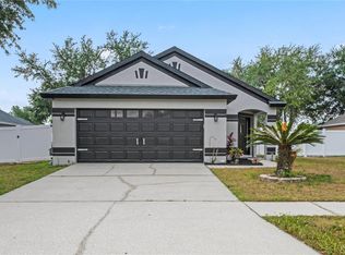 24820 Laurel Ridge Dr, Lutz, FL 33559