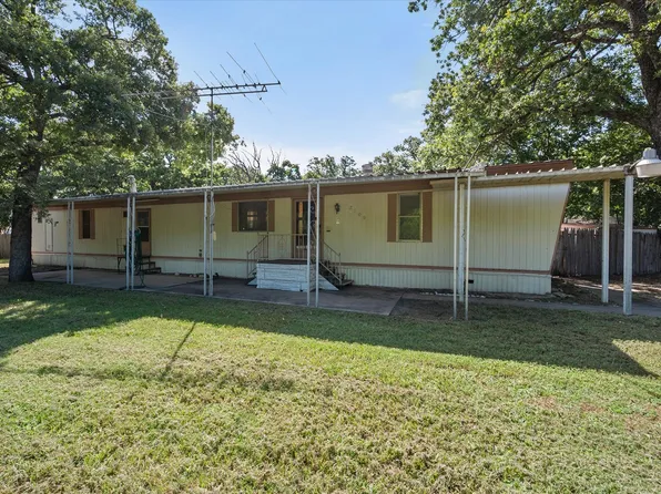 12109 Lunar Ln, Burleson, TX 76028