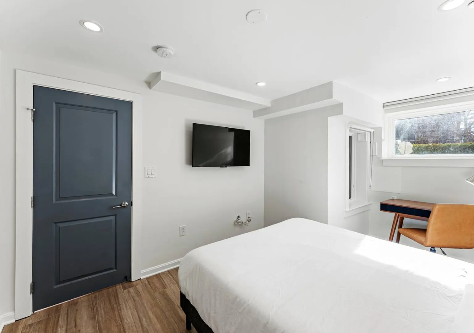 Charming Bloomingdale Retreat | 2BR Private Condo — Photo 3