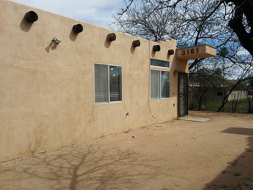 1st image of 3161 E Monte Vista Dr