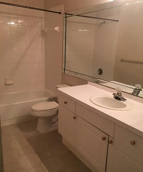 5180 Northridge Rd #308 — Photo 7