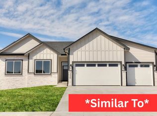 618 NE Doe Pointe Dr, Ankeny, IA 50021