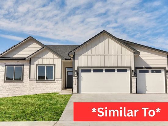 618 NE Doe Pointe Dr, Ankeny, IA 50021