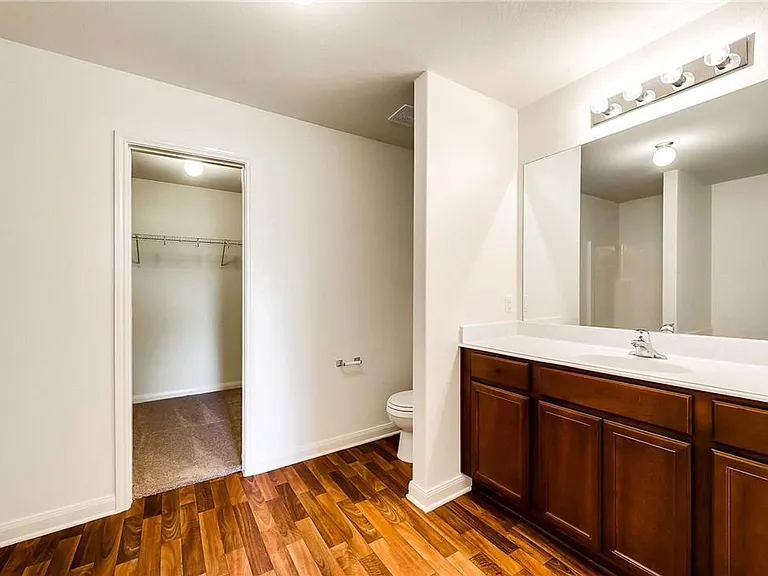 1810 Clegg St — Photo 13