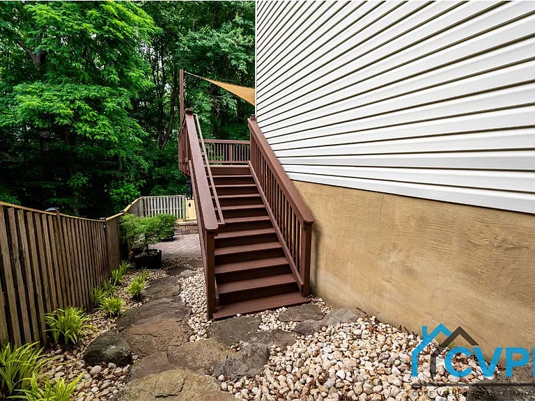 1609 Forest Hill Ct — Photo 32