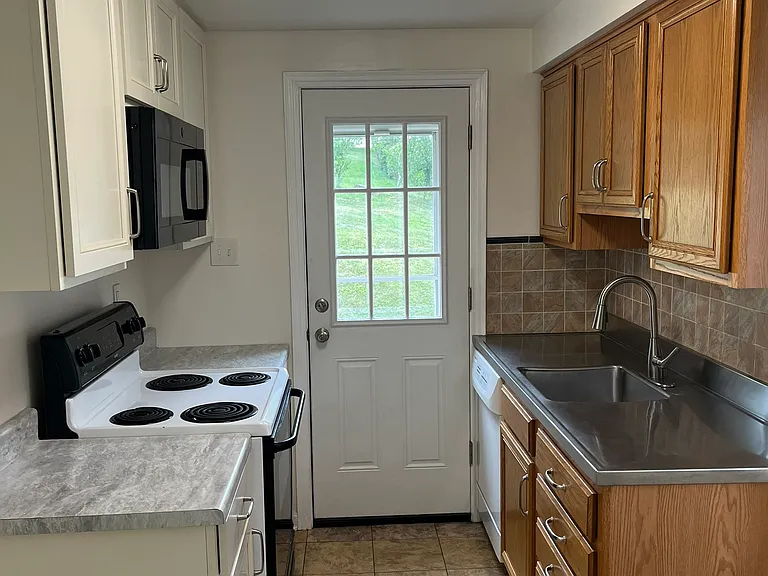 711 Vallevista Ave — Photo 8