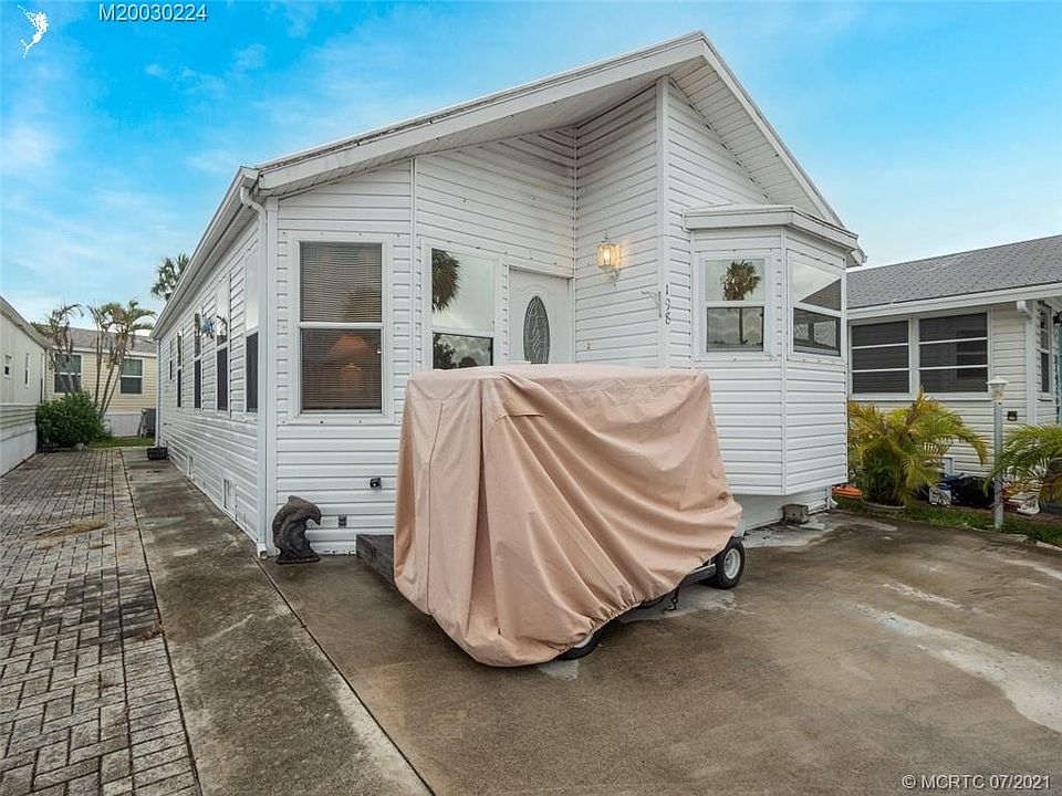 1st image of 198 Nettles Blvd