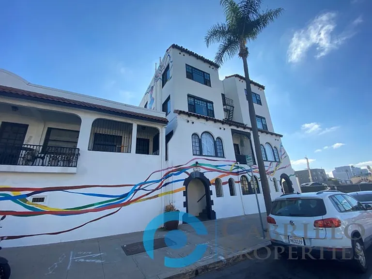 Casa Blanca Apartments — Photo 12