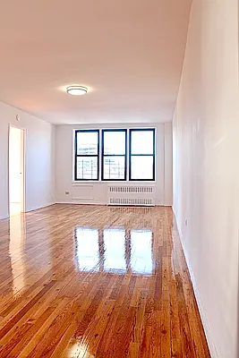 Sold by Diamond Real, Inc. | media 15