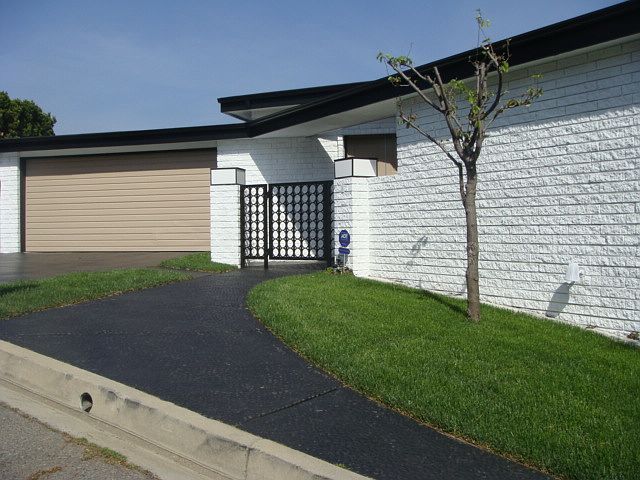 2nd image of 1556 Blue Jay Way