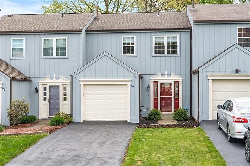 1st image of 80 Monmouth Dr