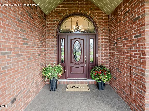 5th image of 106 Hickory Grove Dr