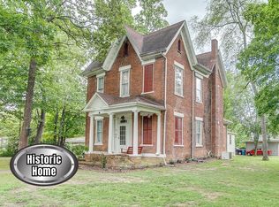 302 W 3rd St, Sparta, IL 62286