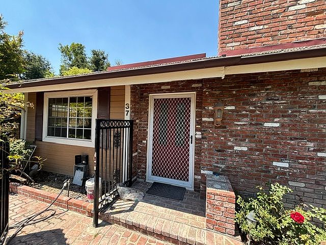 1st image of 37 W Sierra Madre Blvd