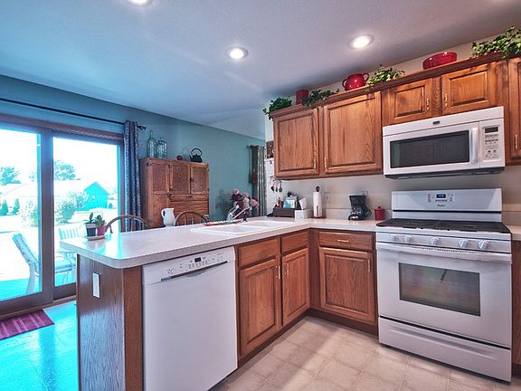 4th image of 19518 Sunward Ct