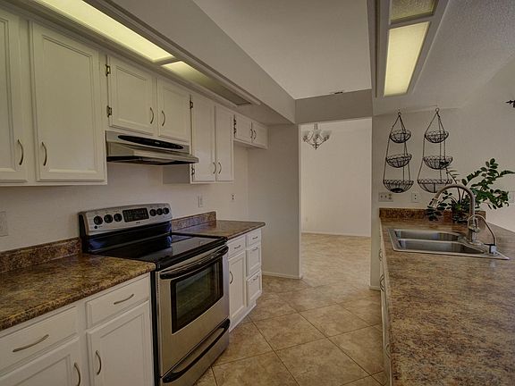 4th image of 3917 E White Aster St