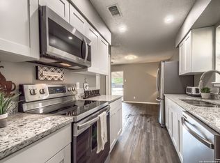 612 Maple Dr, Schertz, TX 78154