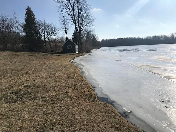 5th image of W Waters Edge Dr