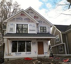 2nd image of 1206 Wyandotte Ave