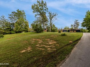 210 Conifer Trl, Winfield, TN 37892