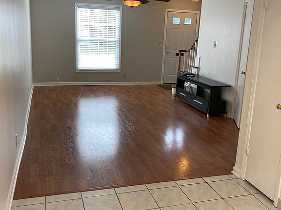 2nd image of 5614 Chelmsford Dr