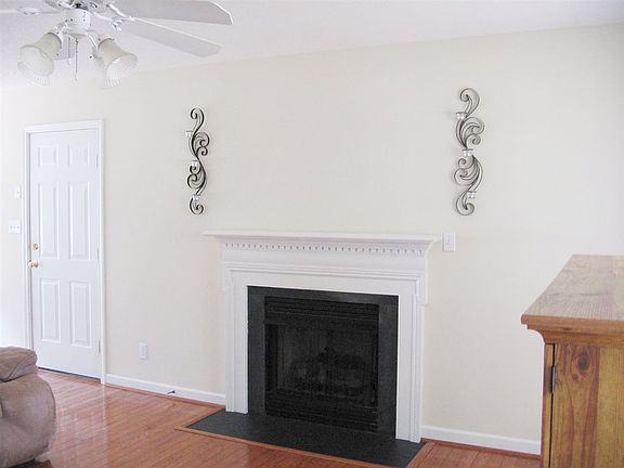 4th image of 510 Plantation Creek Dr