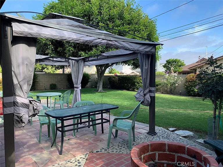 6412 Weber Cir — Photo 10