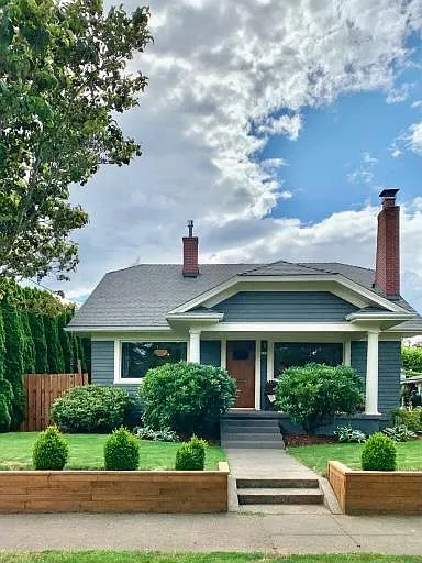233 NE 69th Ave