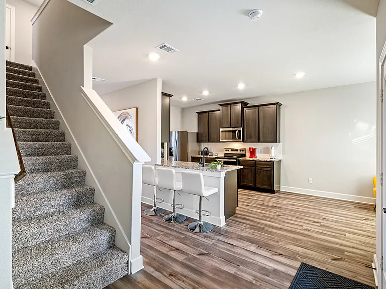 7640 Noble Oaks Dr — Photo 34