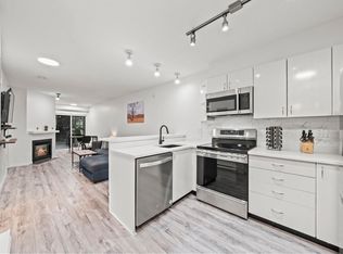 528 Rochester Ave #316, Coquitlam, BC V3K 7A5