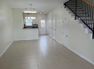 602 Basswood Dr #203, Laredo, TX 78045