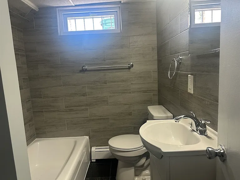 35 Nelson Ave #1 — Photo 23