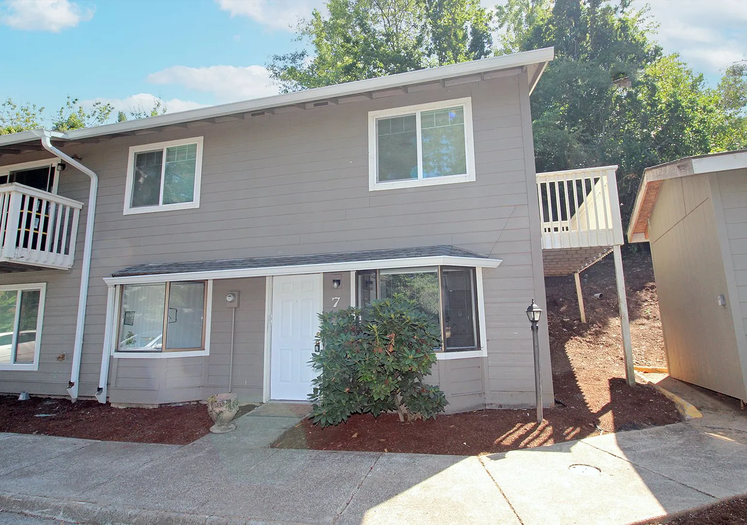 Raleigh Heights — Photo 4