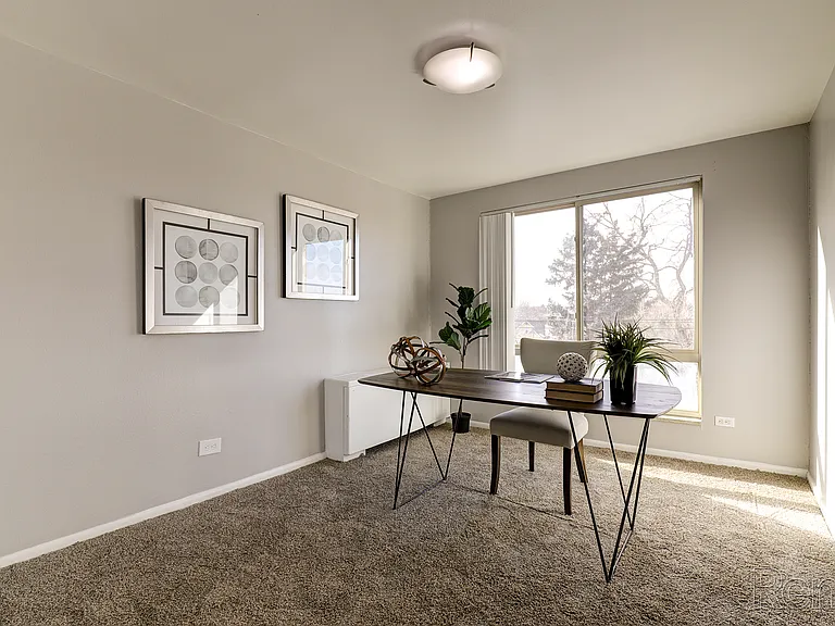 Bedroom as an office example