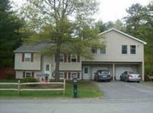 7 Geneva Dr, Queensbury, NY 12804